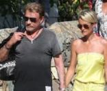 Johnny Hallyday et Laeticia à Saint-Barthélémy, le 16 mars 2010.