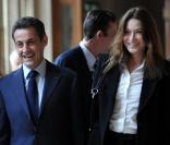 Carla Bruni et Nicolas Sarkozy : souriants et sereins lors de cette étape décisive !