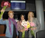 Virginie Efira, Leïla Bekhti et Sandrine Kiberlain lors de l\'inauguration du Printemps du cinéma à Bercy le 21 mars 2010