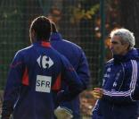 L'équipe de France entraînée par Raymond Domenech éclaboussée par une affaire de proxénétisme.
