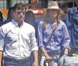 Karolina Kurkova et son fiancé Archie Drury promène leur bébé Tobin Jack à New York