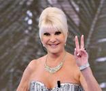 Ivana Trump et son ex-mari Rossano sur le plateau de l'émission italienne L'Isola dei Famosi. 05/05/2010