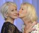 Helen Mirren vous présente... sa soeur jumelle !