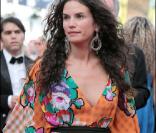 Barbara Cabrita lors de la montée des marches le 13 mai 2010 à Cannes.