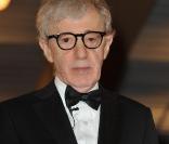 Woody Allen sur le tapis rouge du Festival de Cannes, avant la projection de You Will Meet A Tall Dark Stranger, le 15 mai 2010