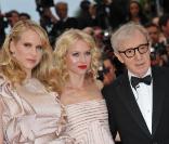 Woody Allen et ses actrices, Lucy Punch et Naomi Watts, sur le tapis rouge du Festival de Cannes, avant la projection de You Will Meet A Tall Dark Stranger, le 15 mai 2010