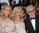 Woody Allen et ses actrices, Lucy Punch et Naomi Watts, sur le tapis rouge du Festival de Cannes, avant la projection de You Will Meet A Tall Dark Stranger, le 15 mai 2010