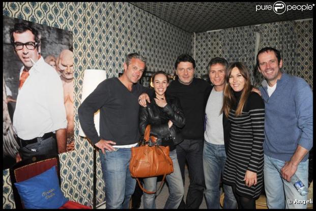 David Brecourt, Vanessa Demouy, Philippe Lellouche, Laurent Olmedo, Mathilde Seigner, Christian Vadim lors de la représentation de la poèce Boire, fumer et conduire vite au Théâtre du Gymnase Marie Bell à Paris en mai 2010