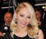 Ornella Muti sur le tapis rouge du festival de Cannes le 20 mai 2010