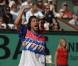 Martin Solveig, pour les besoins de son nouveau clip, et Bob Sinclar se sont déguisés en Bjorn Borg et André Agassi et ont mis le feu au Central de Roland-Garros le 22 mai 2010, aidés par Monfils et Djokovic !