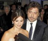 Penélope Cruz et Javier Bardem quittent le palais des festivals, à l'issue du 63e festival de Cannes. 23/05/2010 
