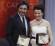 Javier Bardem, Juliette Binoche et leurs prix, à l'issue du 63e festival de Cannes. 23/05/2010