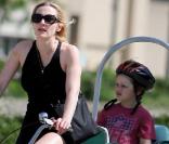 Kate Winslet et l'adorable Joe à New York en plein élan de tendresse