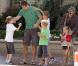 Cristina d'Espagne et son mari Iñaki Urdangarin étaient à Washington avec leurs quatre enfants début mai 2010.
