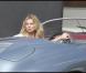 Kate Moss tourne une publicité à Saint-Barthélémy. Elle est au volant d'une Porsche vintage. Mai 2010 