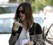 La ravissante Rachel Bilson déguste un café... qui coûte très cher !