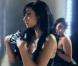 Emilie Nef Naf dans son clip Contradictions