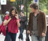 Josh Brolin et Freida Pinto dans le film You Will Meet a Tall Dark Stranger de Woody Allen