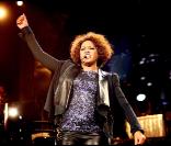 Whitney Houston donne un concert à Stockholm, le 8 juin 2010.