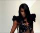 Kelly Rowland  domine la situation à coups de looks et de chorégraphies dans le clip de  Commander , premier extrait de son troisième album produit par David Guetta