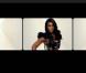 Kelly Rowland  domine la situation à coups de looks et de chorégraphies dans le clip de  Commander , premier extrait de son troisième album produit par David Guetta