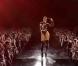 Kelly Rowland  domine la situation à coups de looks et de chorégraphies dans le clip de  Commander , premier extrait de son troisième album produit par David Guetta