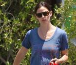Jennifer Garner et sa fille Violet en balade à Los Angeles le 17 juin 2010