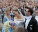 Le 19 juin 2010, la princesse héritière Victoria de Suède a épousé le roturier Daniel Westling en la cathédrale Storkyrkan, devant 1100 convives de marque. Puis ils rejoint le palais en barge pour une fête dans les jardins et le banquet nuptial.