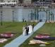 Le 19 juin 2010, la princesse héritière Victoria de Suède a épousé le roturier Daniel Westling en la cathédrale Storkyrkan, devant 1100 convives de marque. Puis ils rejoint le palais en barge pour une fête dans les jardins et le banquet nuptial.