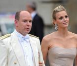 Albert de Monaco et Charlene au mariage de Victoria de Suède et Daniel Westling. Juin 2010 