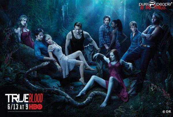 Des images de la saison 2 de la série  True Blood , en coffret DVD chez Warner dès le 30 juin 2010.