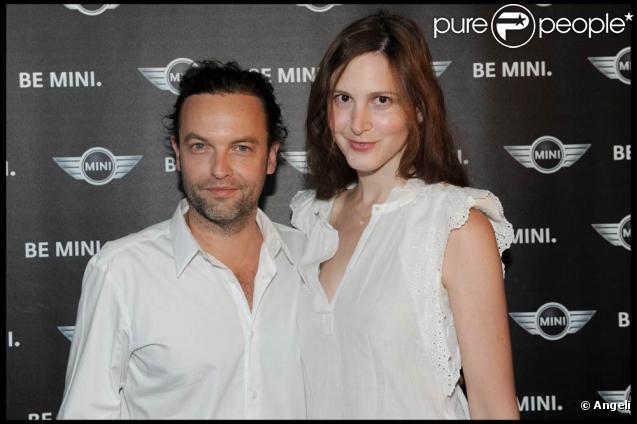 Patrick Mille et Justine Lévy, à l'occasion de l'inauguration de la boutique Mini, à Paris, le 30 juin 2010.