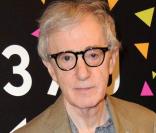 Woody Allen, actuellement en tournage de  Minuit à Paris , à Paris, le 5 juillet.