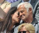 Jean-Paul Belmondo et Barbara à Roland-Garros en juin 2010 