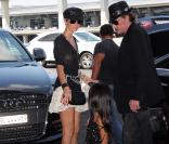 Johnny et Laeticia Hallyday rentrent à Los Angeles. 27 juin 2010 