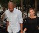 Eva Longoria et Tony Parker font du shopping à Paris. 11/07/2010