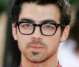 Joe Jonas, du groupe Jonas Brothers, rejoindra prochainement la série  Hot in Cleveland  en tant que guest... en attendant un rôle récurrent ?