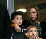 Victoria Beckham supporter 'top chic' au stade de france!