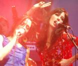 Le 14 juillet 2010, l'hippodrome de Longchamp accueillait une nouvelle garden party musicale concoctée par Le Mouv'. Nouvelle Vague (avec Mareva Galanter, Melanie Pain et Liset Alea), Tété et DJ Zebra étaient à l'oeuvre.