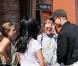 Robert Pattinson et sa mère Clare sortent du cinéma Malibu Theater après avoir vu Salt le 24 juillet 2010 à Los Angeles