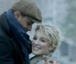 Myriam Abel dans le clip de son single Le coeur ailleurs