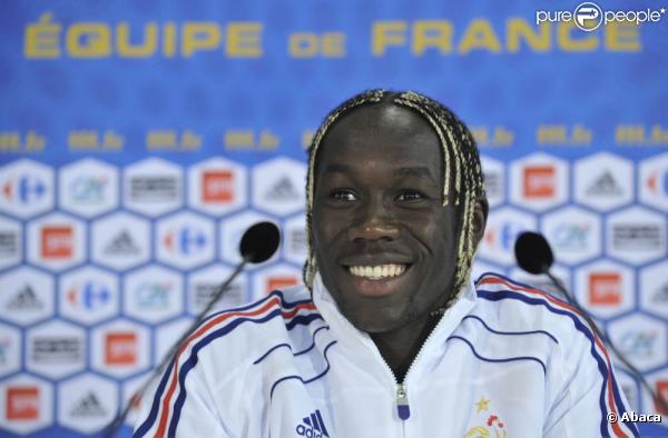 Le footballeur français Bacary Sagna s'est marié avec celle qui partage sa vie depuis quatre ans, Ludivine, ce samedi 31 juillet.