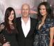 Rumer Willis, Bruce Willis et Emma Heming, lors de l'avant-première de  The Expendables , au Graumann's Chinese Theatre d'Hollywood, à Los Angeles, le 3 août 2010.