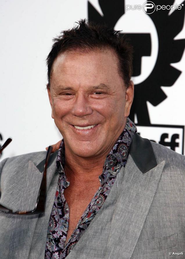 Mickey Rourke, lors de l'avant-première de  The Expendables , au Graumann's Chinese Theatre d'Hollywood, à Los Angeles, le 3 août 2010.