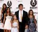 Sylvester Stallone en famille, lors de l'avant-première de  The Expendables , au Graumann's Chinese Theatre d'Hollywood, à Los Angeles, le 3 août 2010.