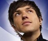 Comme en 2009, Quentin Mosimann fera sa rentrée 2010 sur le parvis de Notre-Dame de Paris, où il a donné rendez-vous à es fans fin août !