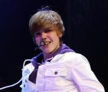 Justin Bieber se produit à Fort Lauderdale (USA), jeudi 5 août, dans le cadre de sa tournée nord-américaine.