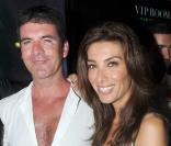 Simon Cowell et sa petite amie au VIP Room, à Saint-Tropez, le 8 août 2010