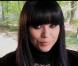 Jena Lee : Entourée de son groupe fétiche, elle passe le flambeau emo-r'n'b !