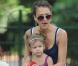 Jessica Alba et sa fille Honor dans les rues de PAris